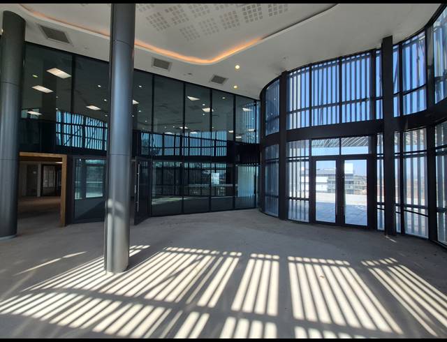 5,834M² OFFICE TO LET IN SANDTON CENTRAL